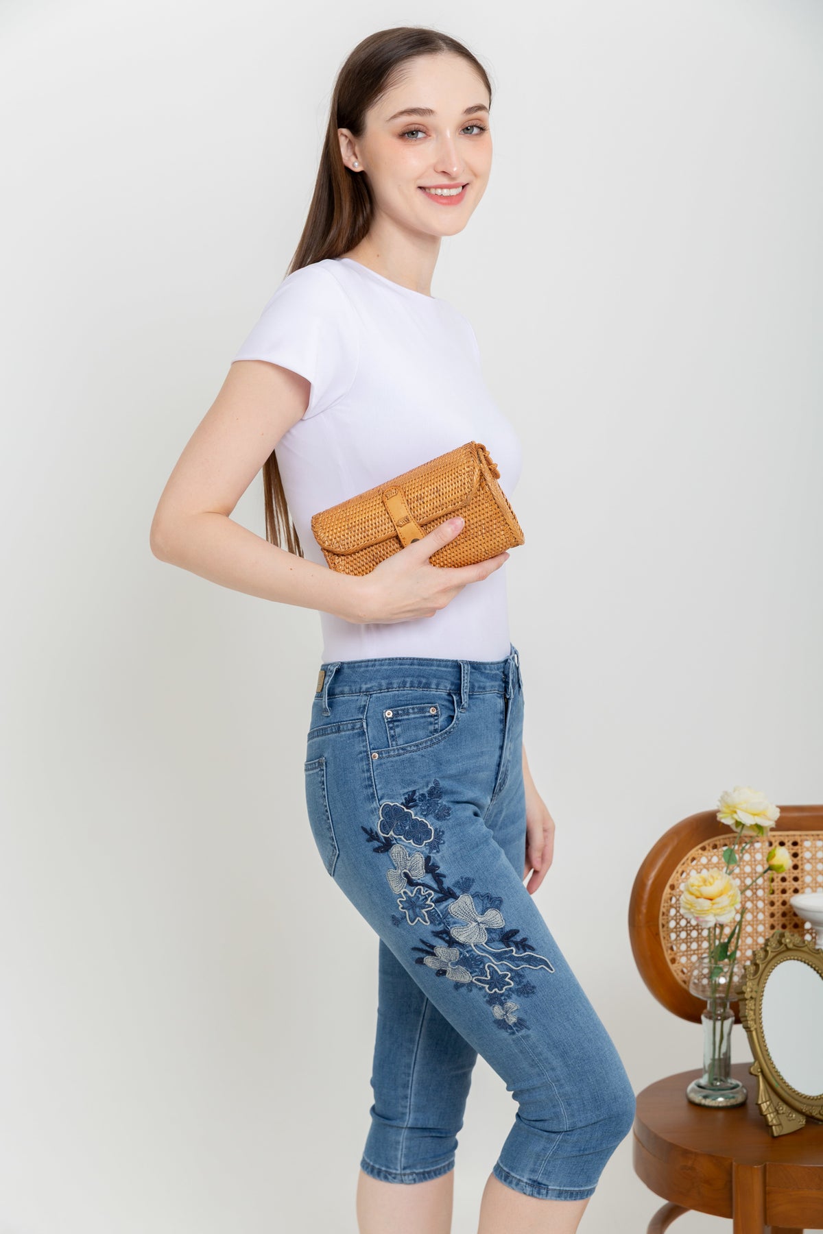 Capri Light Blue Patch Jeans s412