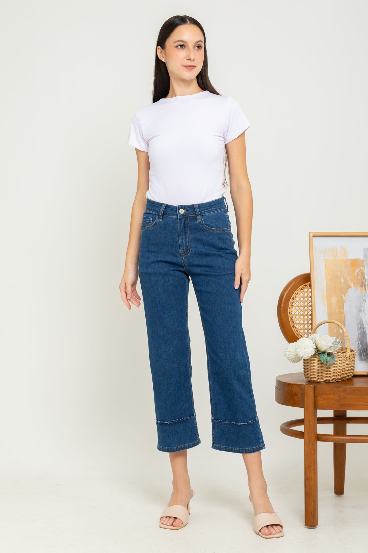 Cropped Dark Blue Jeans c125