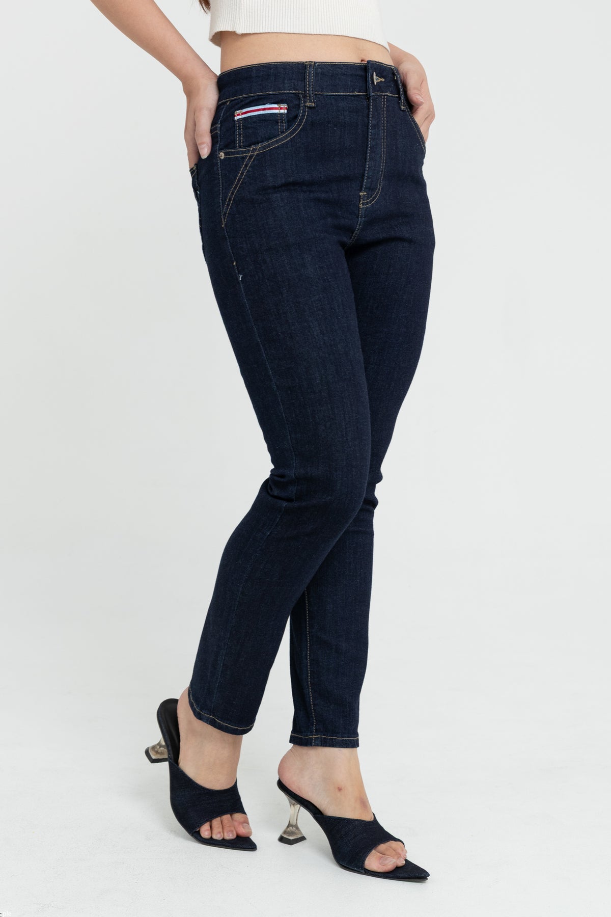 Slim Dark Blue Jeans c182