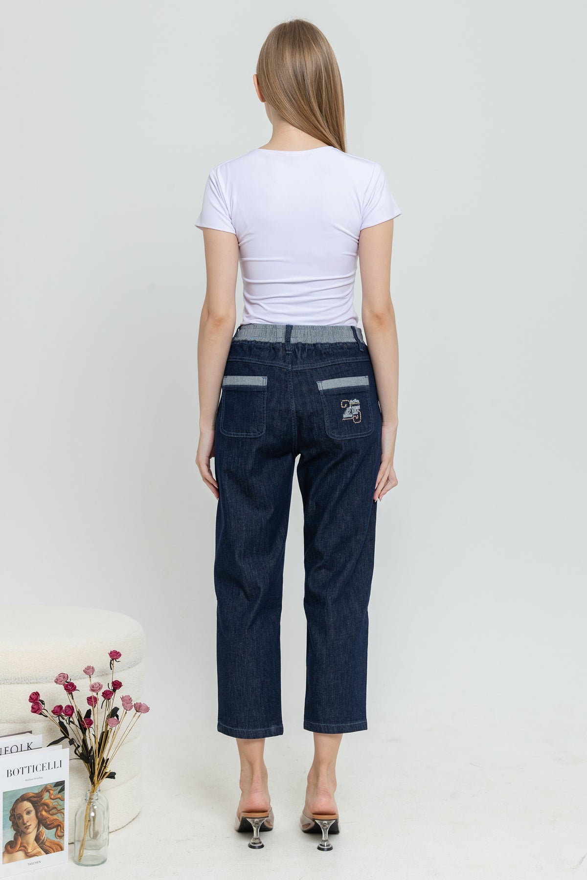 Straight Dark Blue Jeans s398