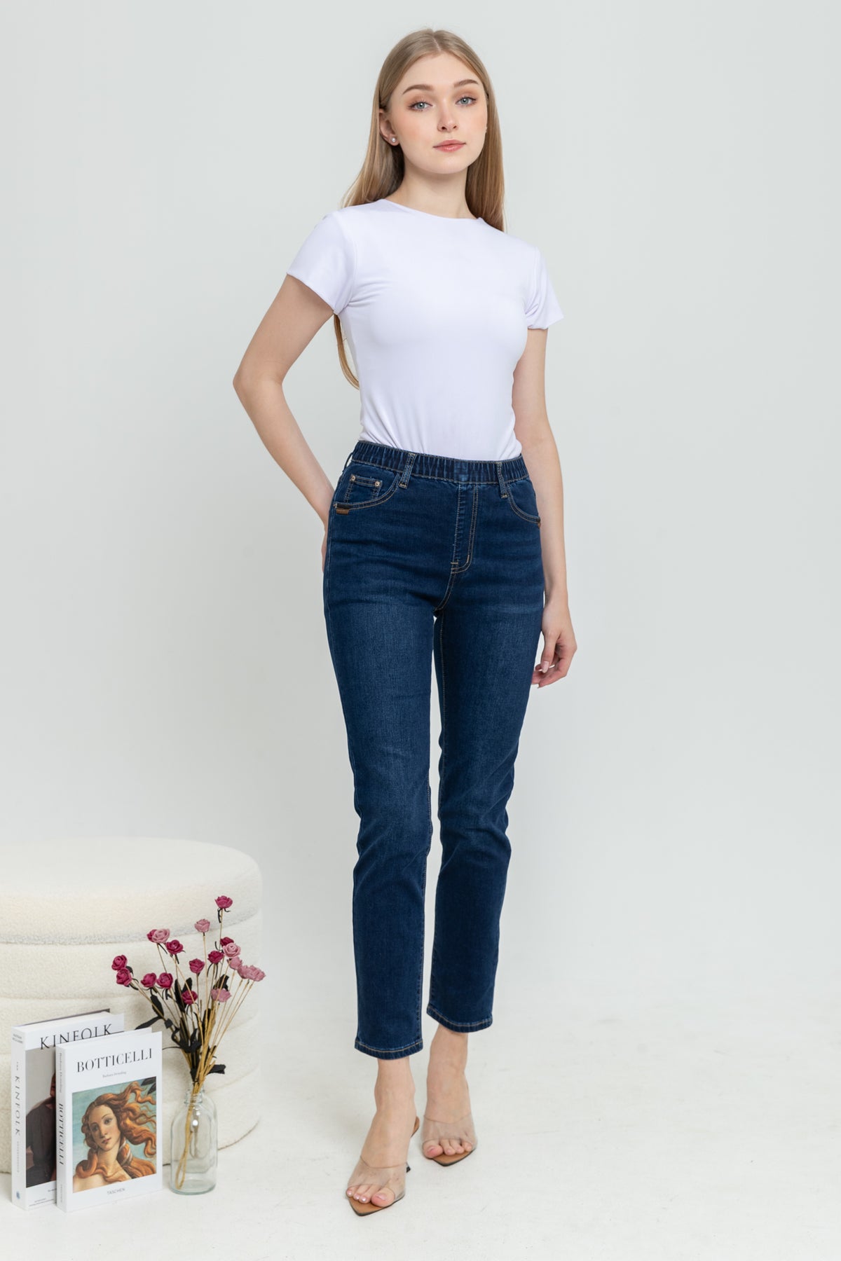 Slim Dark Blue Jeans s400