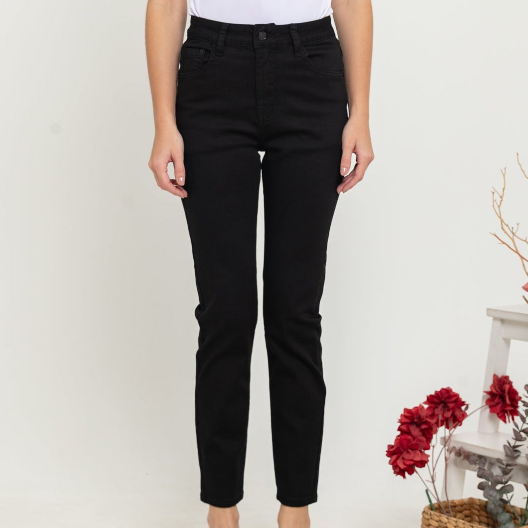Slim Black Jeans c156