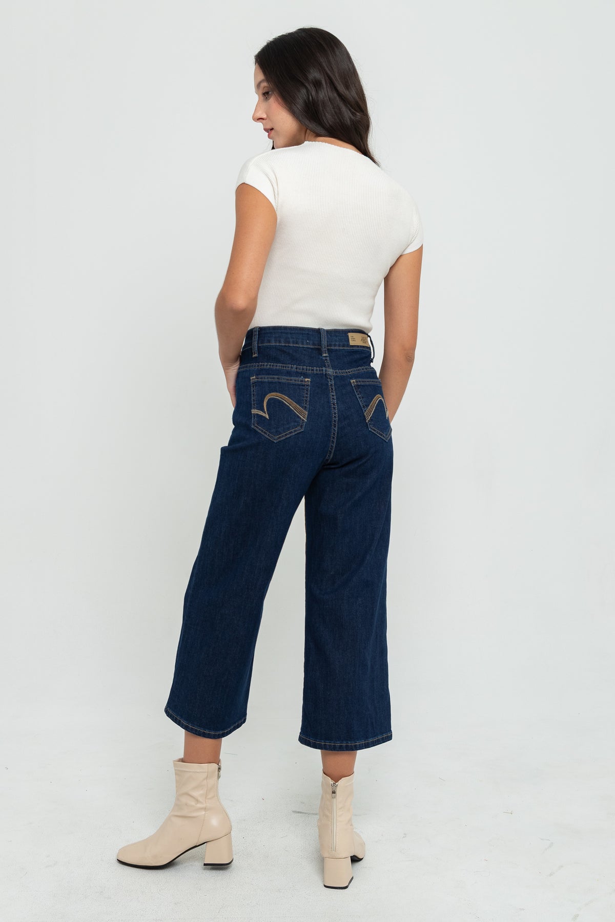 Cropped Dark Blue Jeans c169