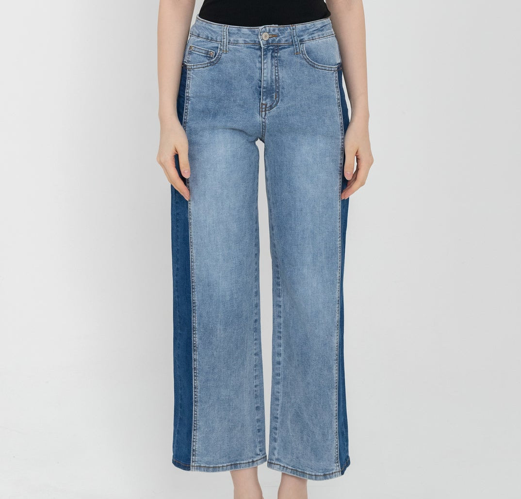 Wide Leg Light Blue Jeans c190