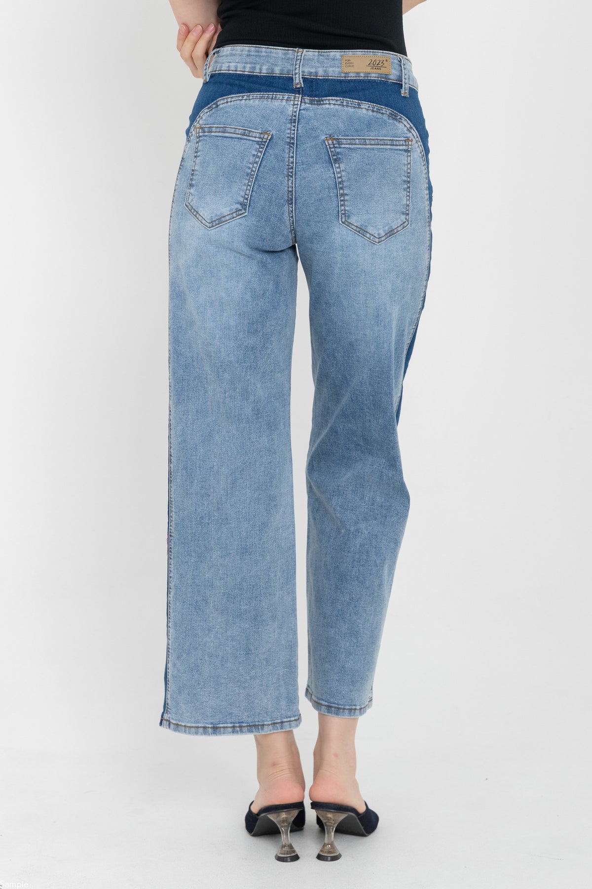 Wide Leg Light Blue Jeans c190