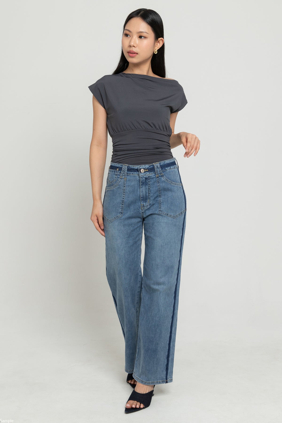 Straight Light Blue Jeans c192