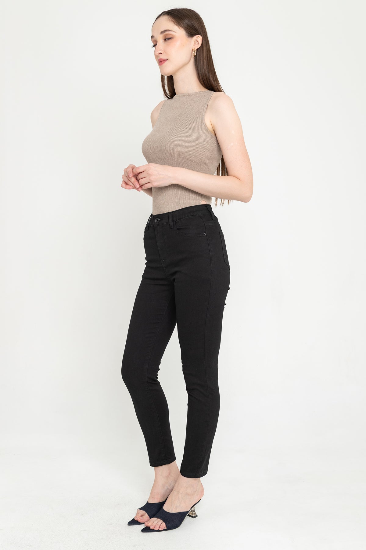 Slim Black Jeans s440