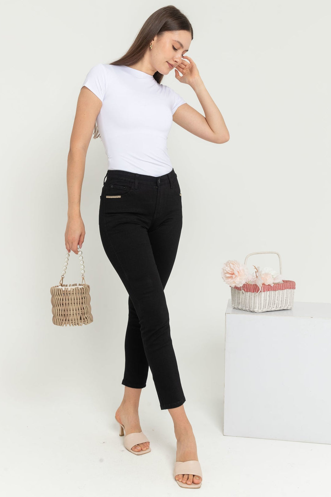 Slim Black Jeans s343