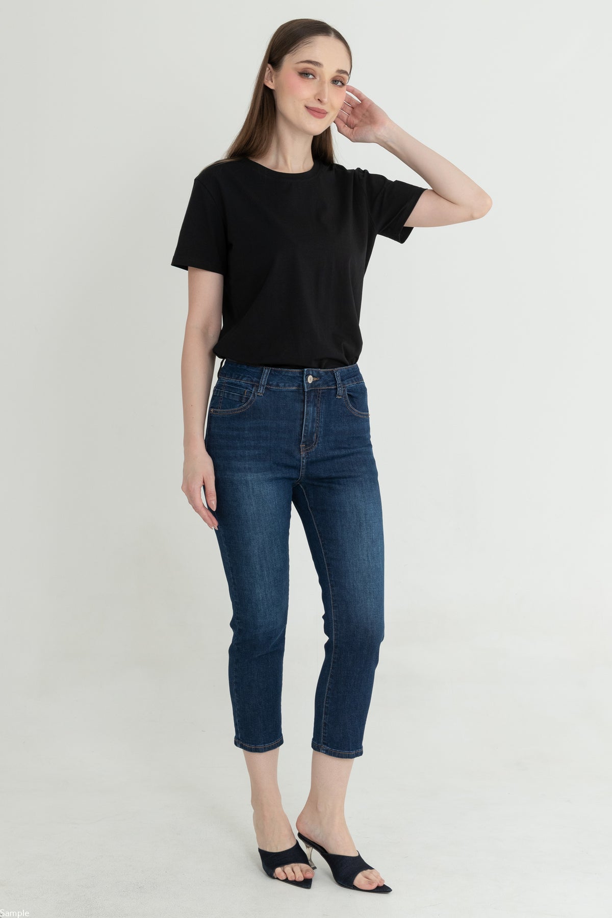 Cropped Dark Blue Jeans c196