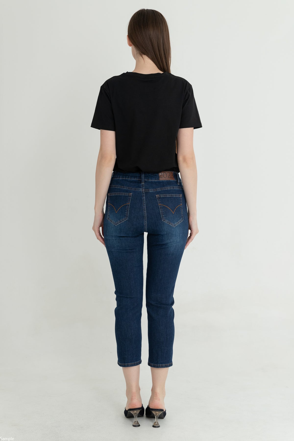 Cropped Dark Blue Jeans c196