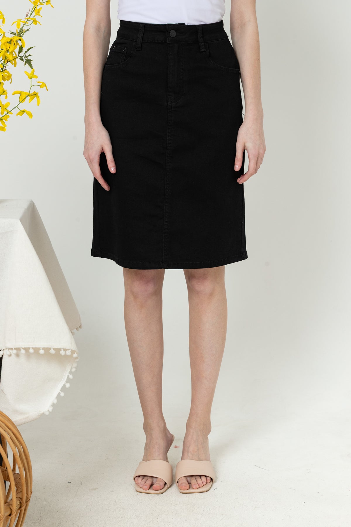 Skirt Black Jeans s413
