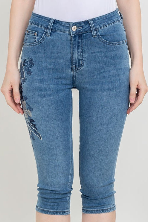 Capri Light Blue Patch Jeans s412