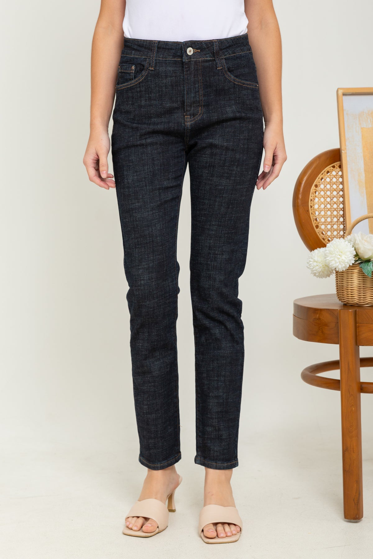 Slim Black Jeans c133
