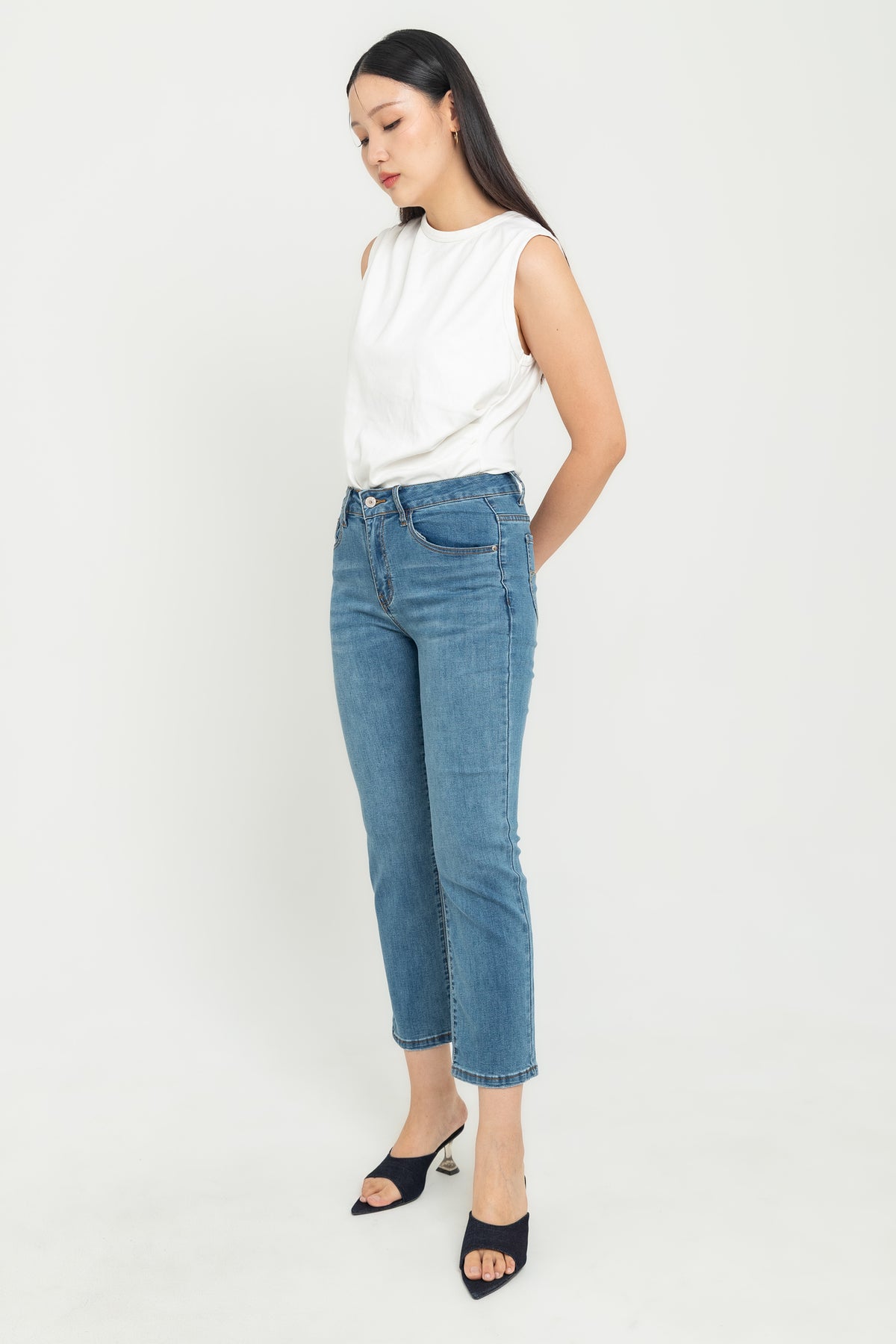 Slim Light Blue Jeans s474