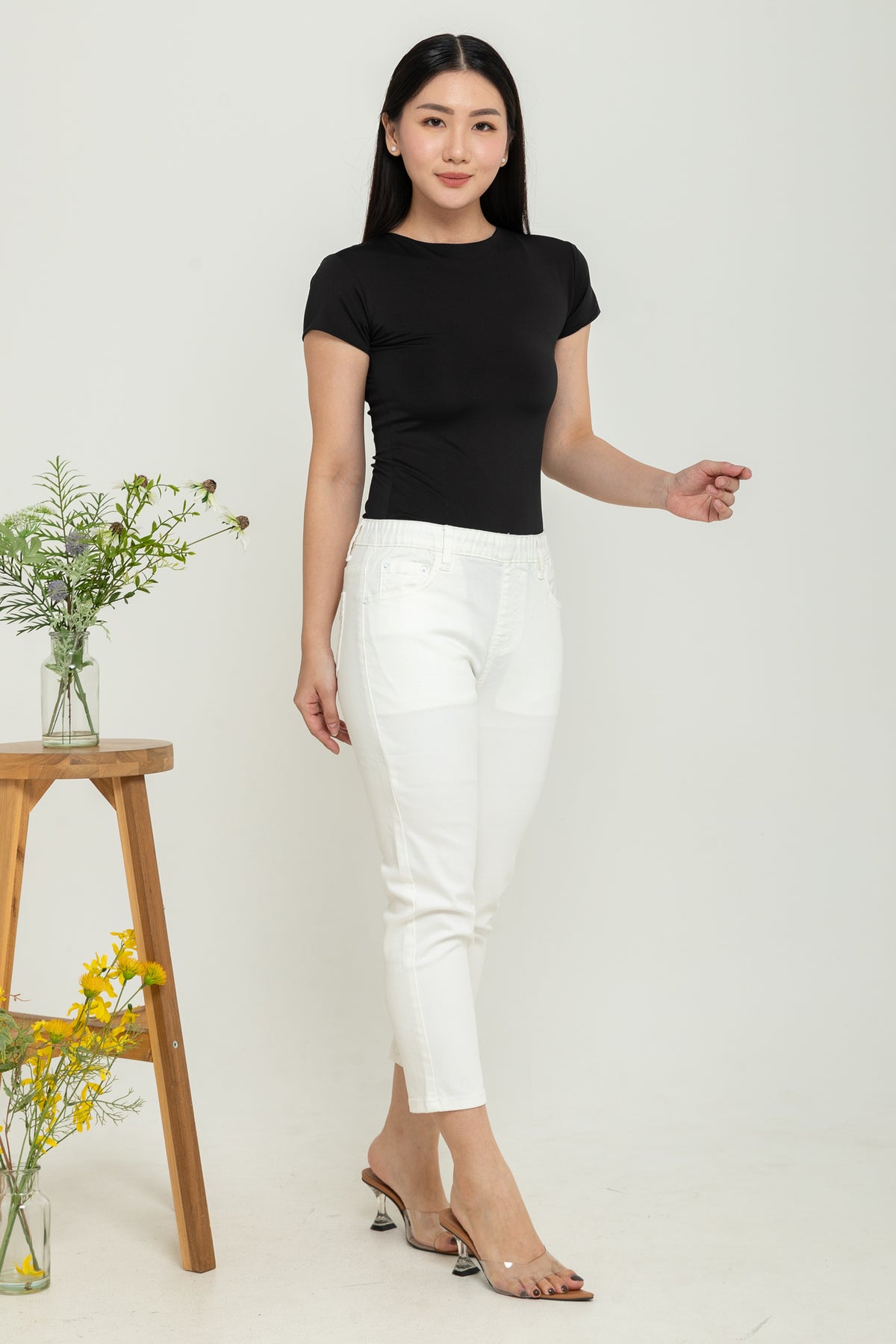 Capri White Jeans s373