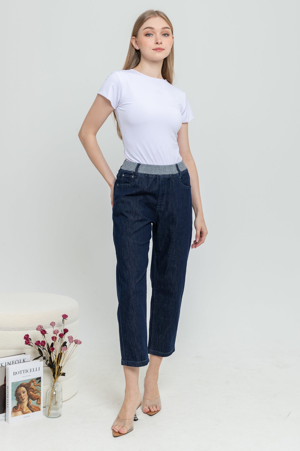 Straight Dark Blue Jeans s398