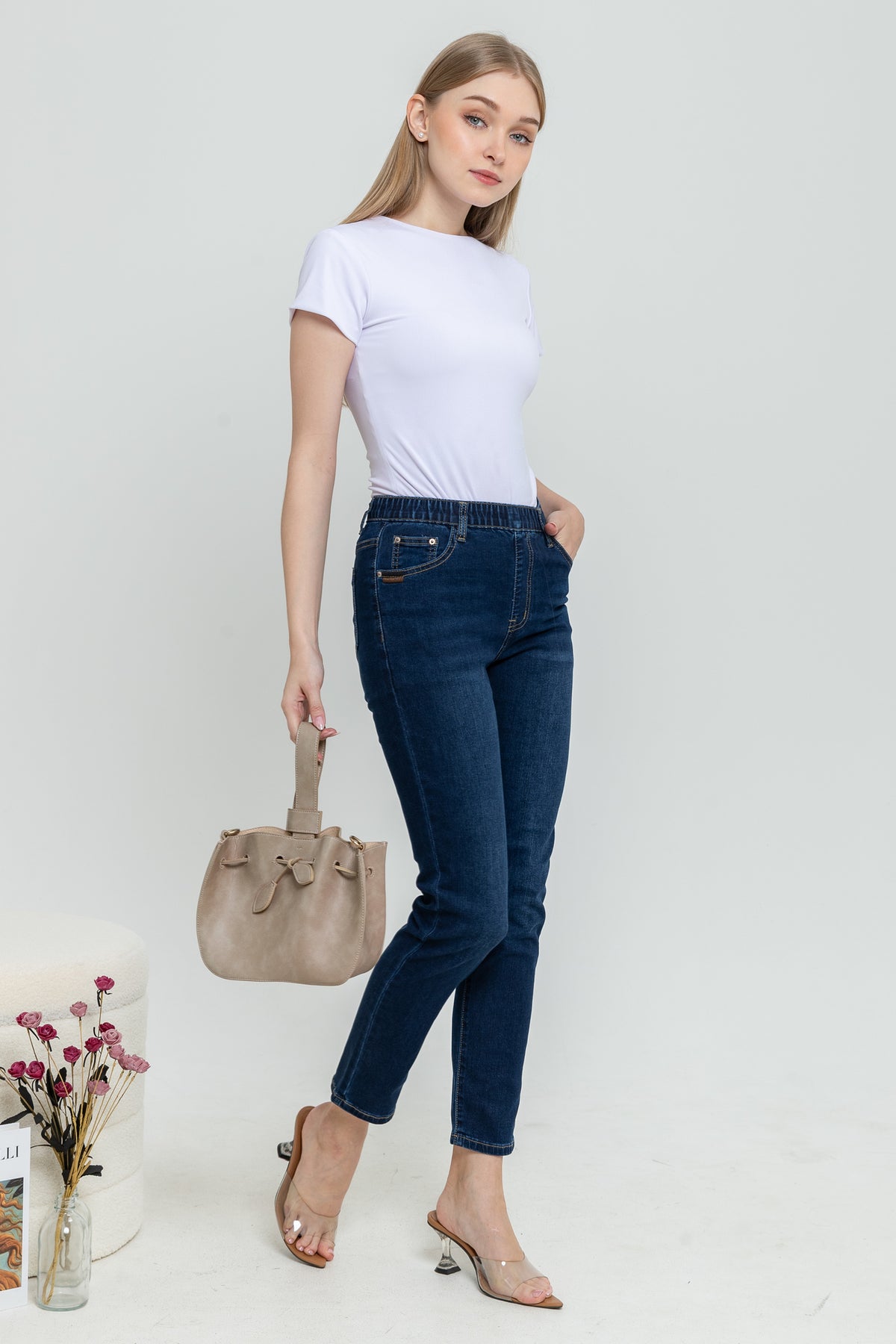 Slim Dark Blue Jeans s400