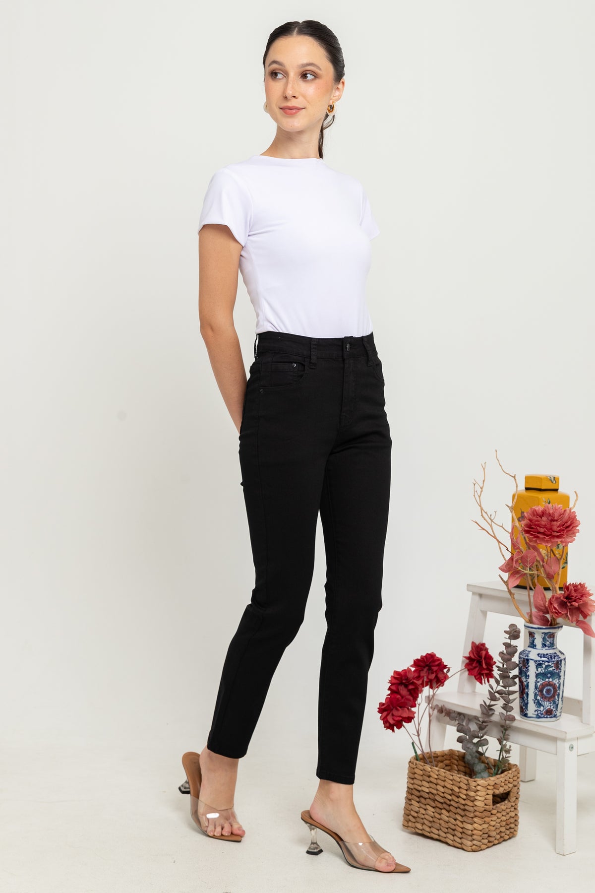 Slim Black Jeans c156