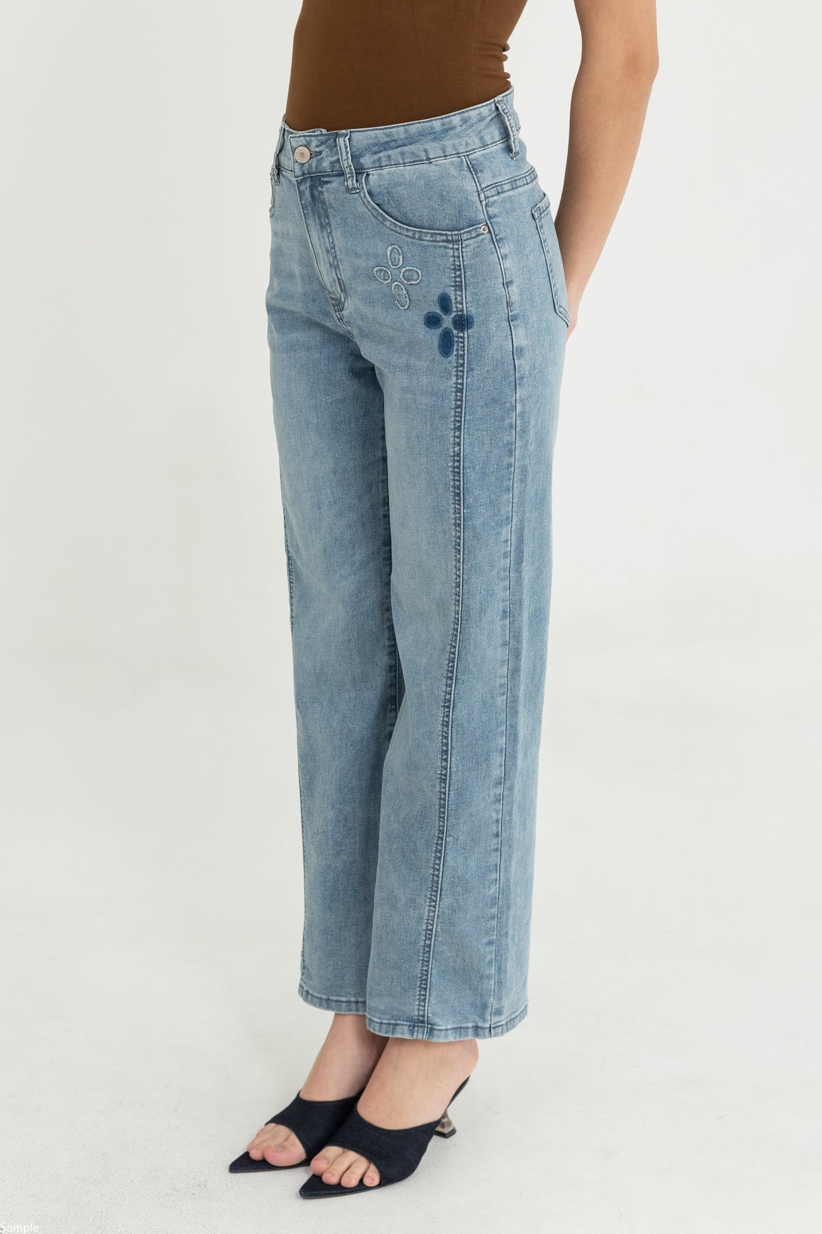 Wide Leg Light Blue Jeans c206
