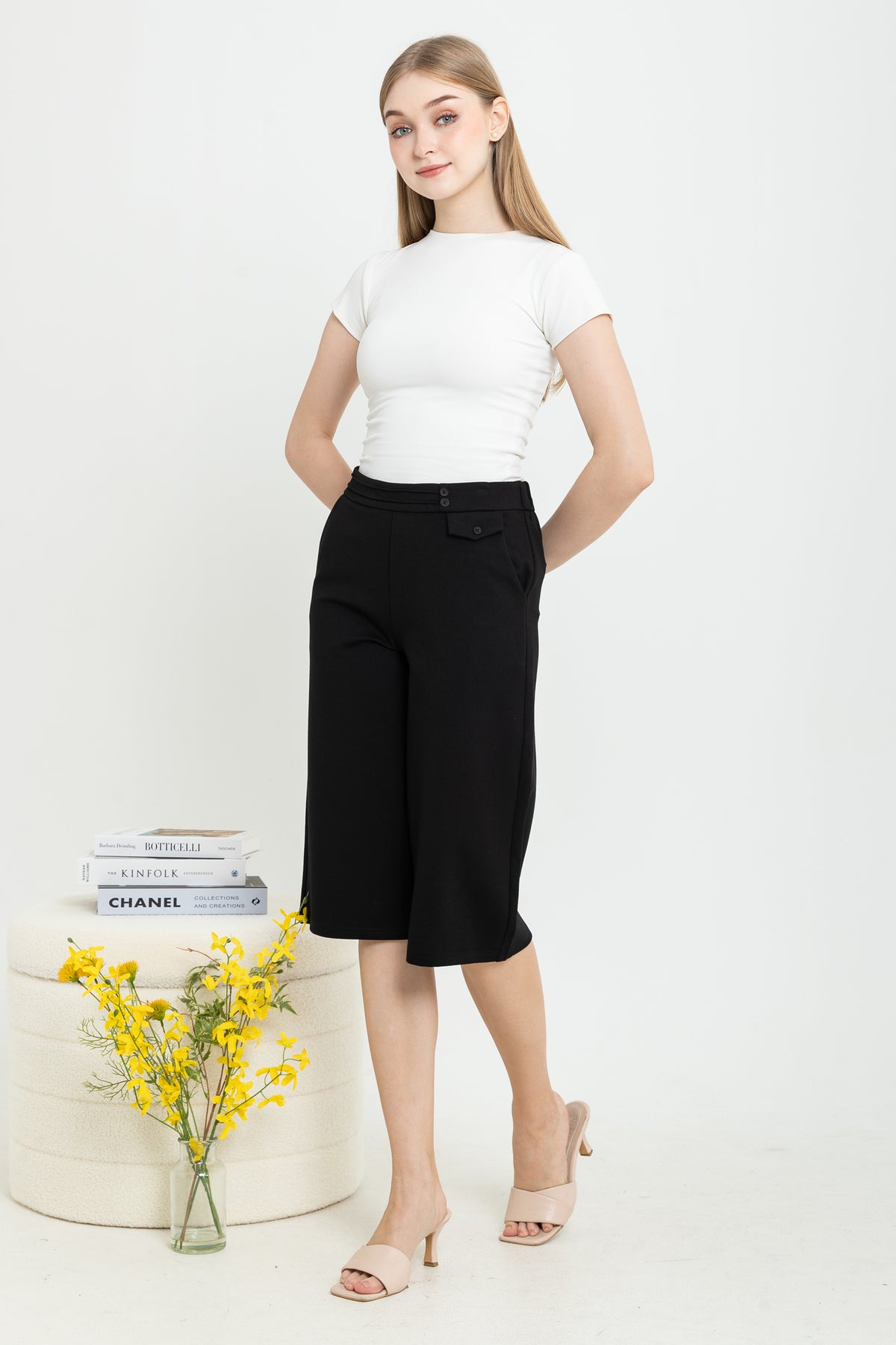 Combed Cotton Cropped Pants 7572