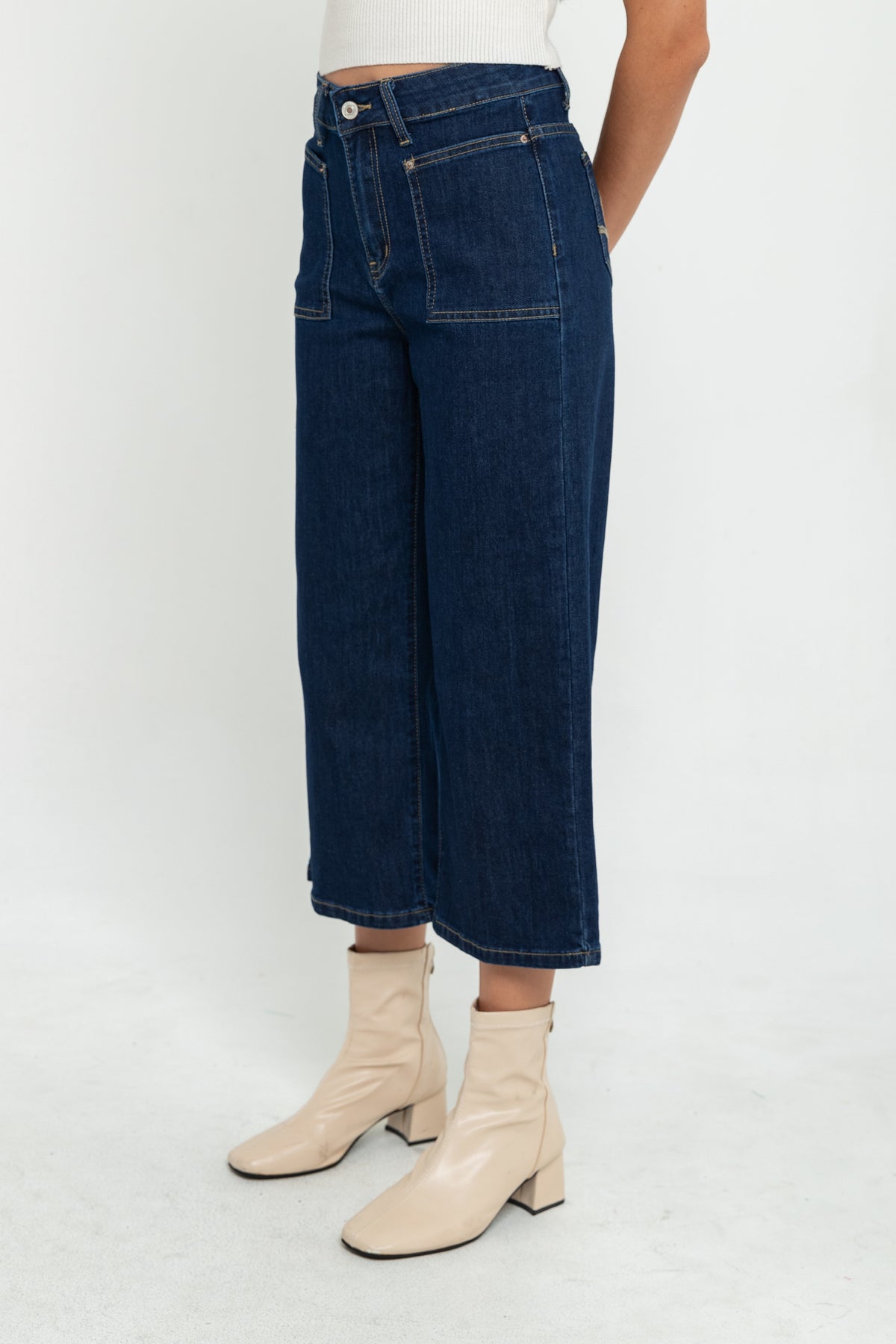 Cropped Dark Blue Jeans c169
