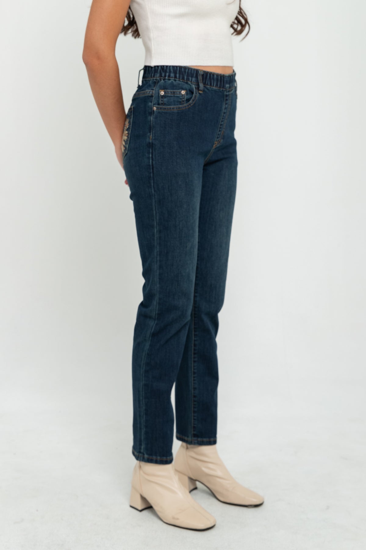 Slim Black Jeans s443