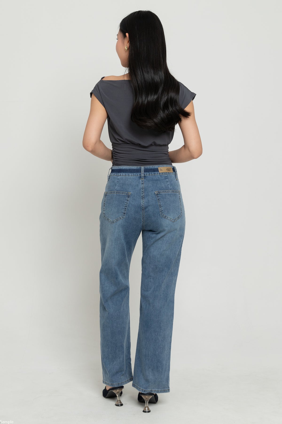 Straight Light Blue Jeans c192