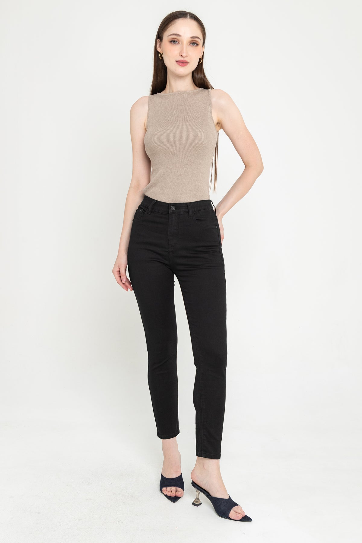 Slim Black Jeans s440