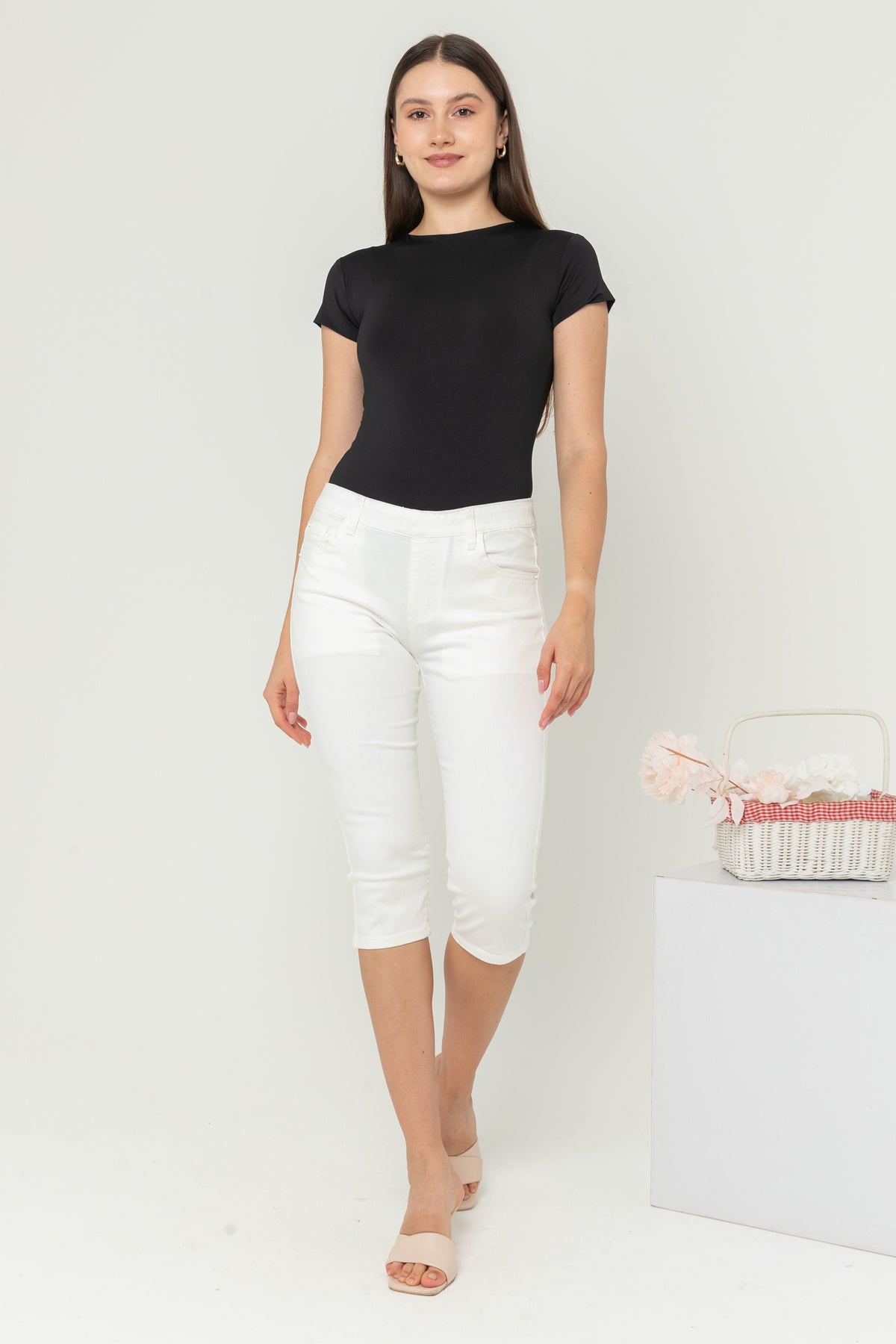 Capri White Jeans s335