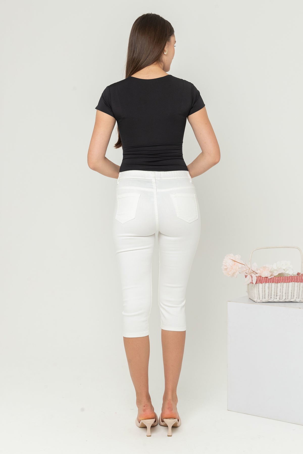 Capri White Jeans s335