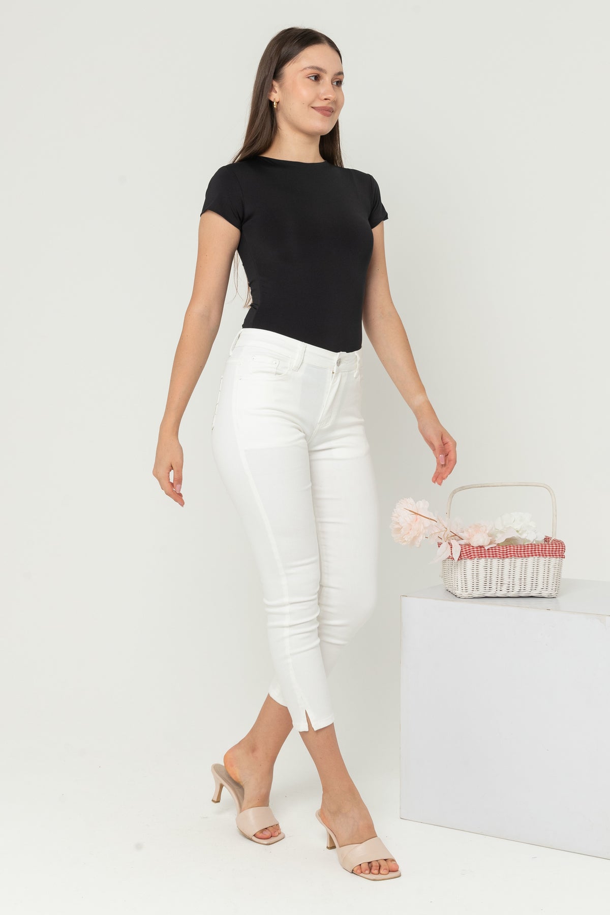 Capri White Jeans s350