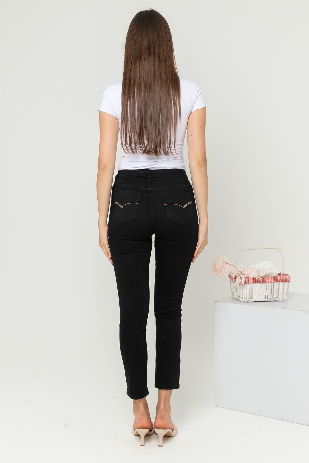 Slim Black Jeans s343