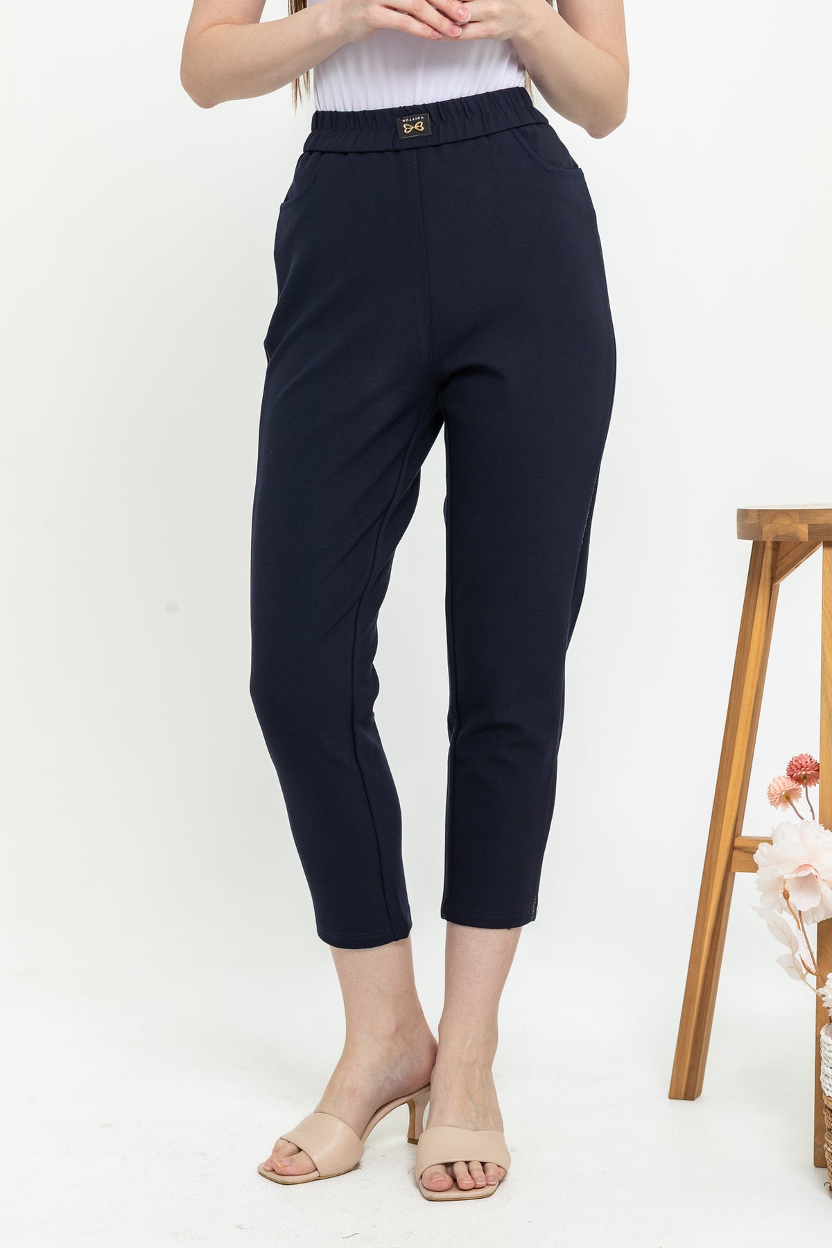 Combed Cotton Cropped Pants 9129