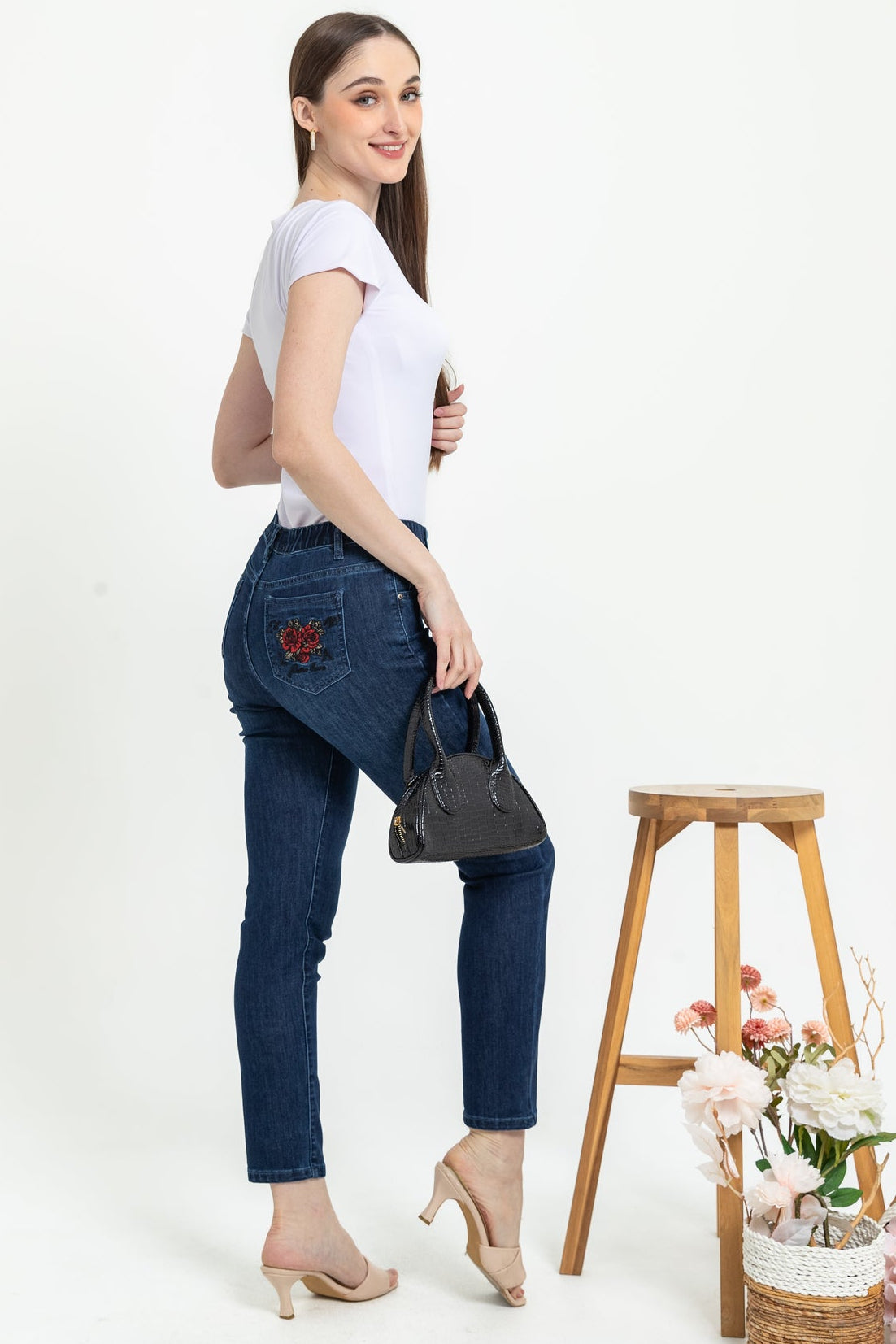 Slim Dark Blue Jeans s444