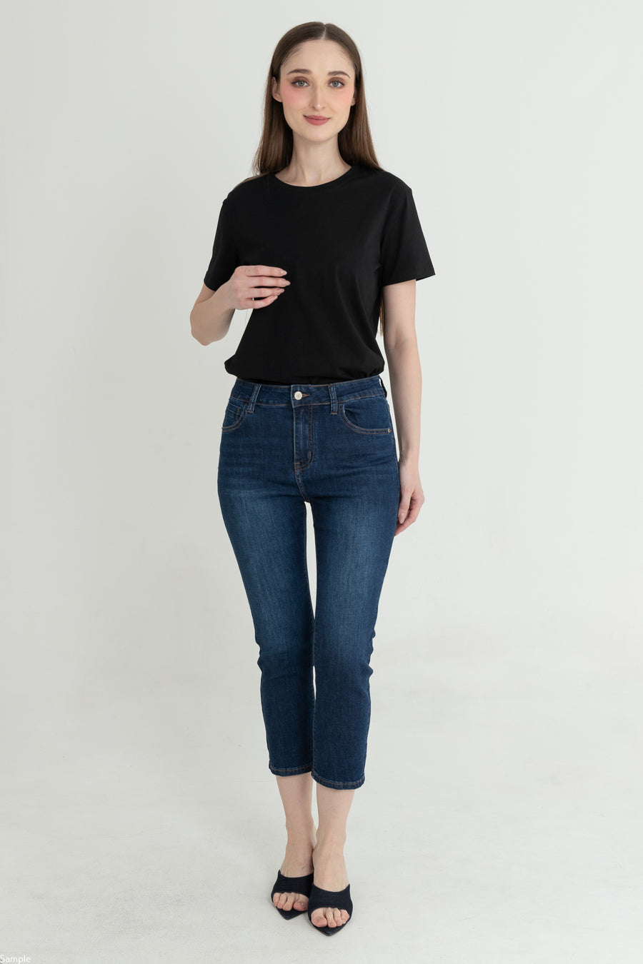 Cropped Dark Blue Jeans c196