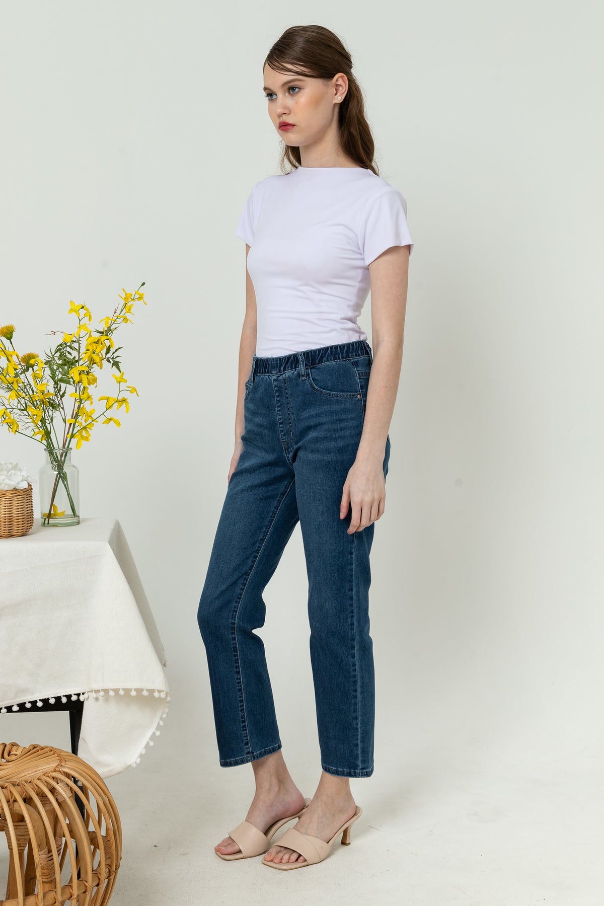 Straight Dark Blue Jeans s414